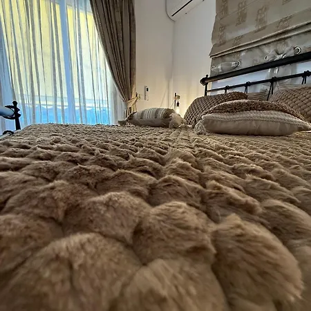 Katsaras House 3 Cozy Bedrooms شقة