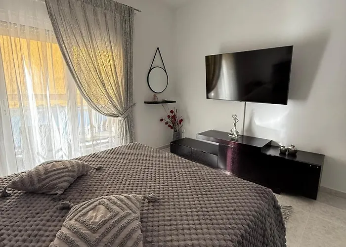 Katsaras House 3 Cozy Bedrooms Apartmán