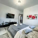 Апартаменты Katsaras House 3 Cozy Bedrooms