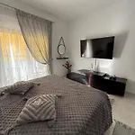 Katsaras House 3 Cozy Bedrooms Апартаменты