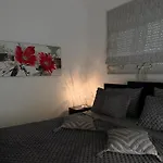 Апартаменты Katsaras House 3 Cozy Bedrooms Кремасти