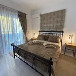Katsaras House 3 Cozy Bedrooms