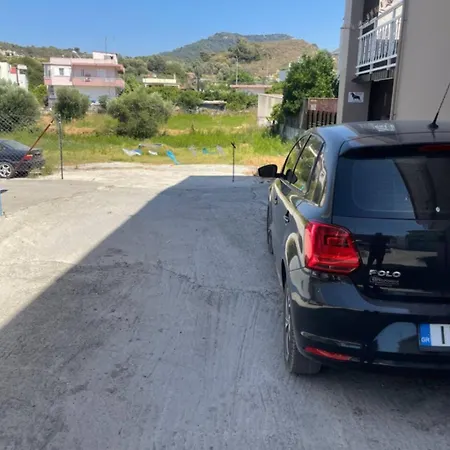 Katsaras House 3 Cozy Bedrooms * Kremastí