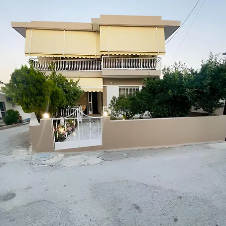 Katsaras House 3 Cozy Bedrooms * Kremastí