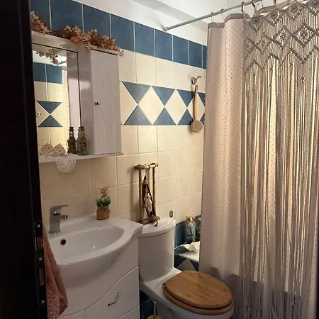Katsaras House 3 Cozy Bedrooms