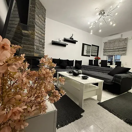 Katsaras House 3 Cozy Bedrooms Lägenhet Kremastí