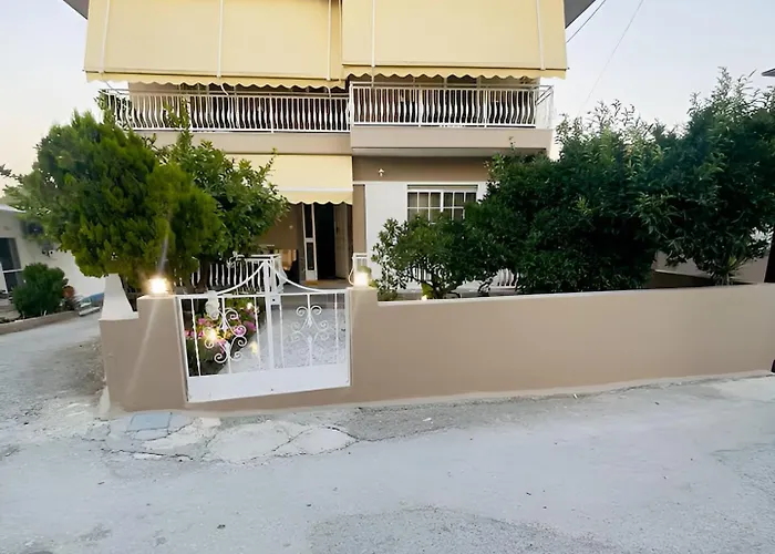 Katsaras House 3 Cozy Bedrooms * Kremastí