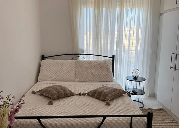 Katsaras House 3 Cozy Bedrooms *