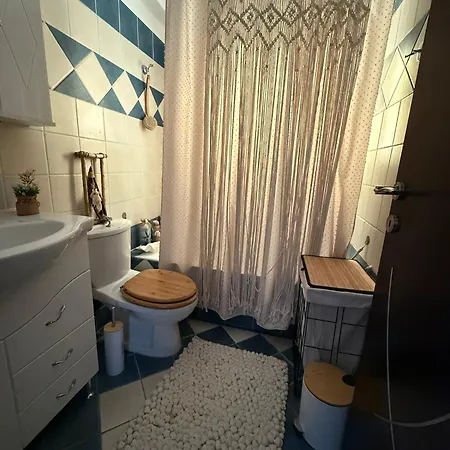 Katsaras House 3 Cozy Bedrooms * Kremastí