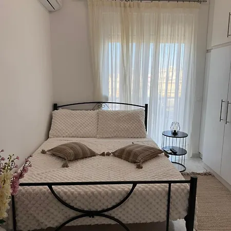 Katsaras House 3 Cozy Bedrooms *