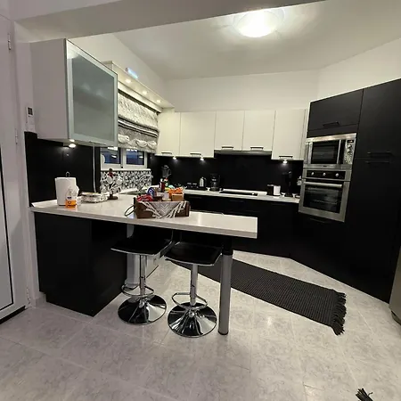 Katsaras House 3 Cozy Bedrooms *